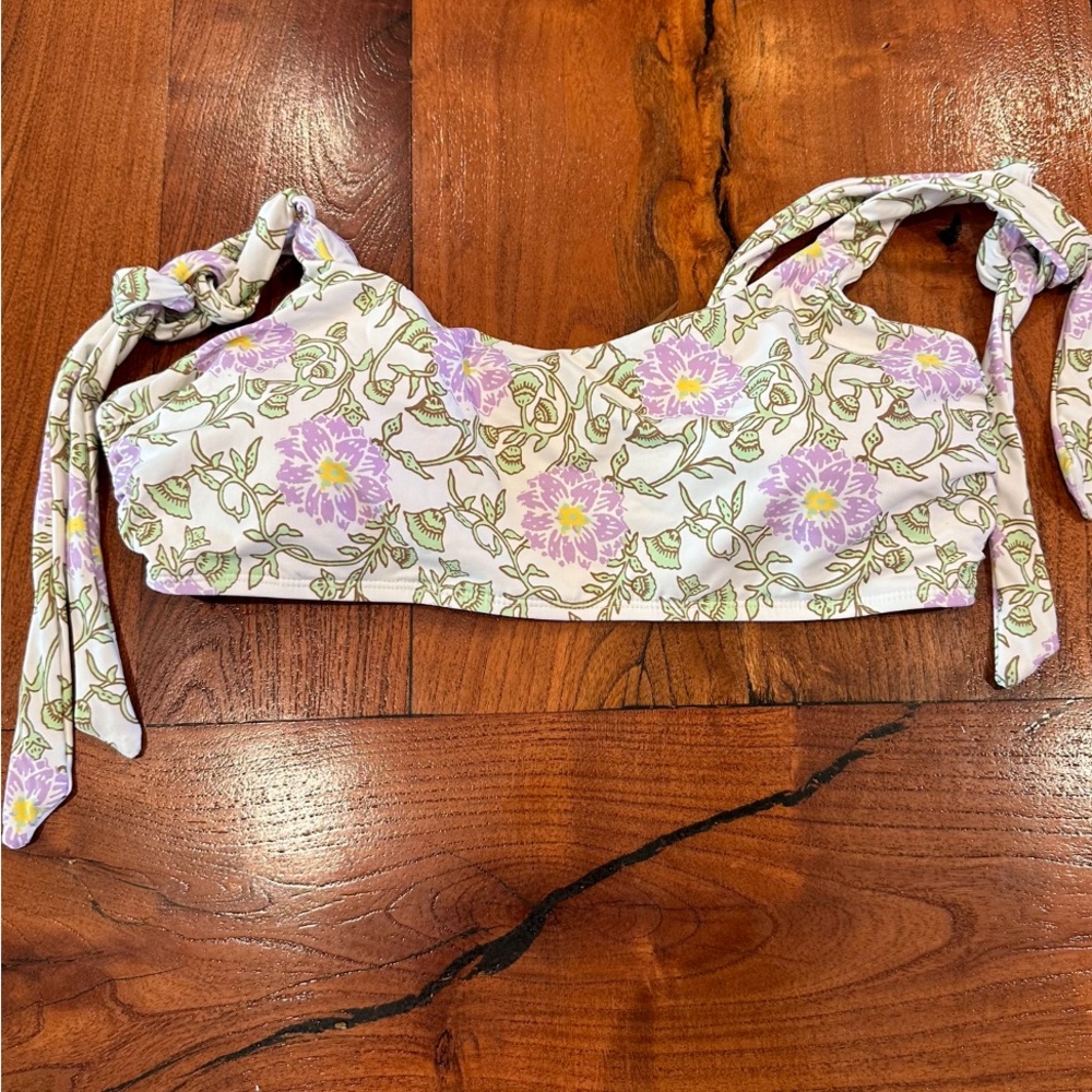 Roberta Roller Rabbit swim suit top with tie shoulder strings, size XL.